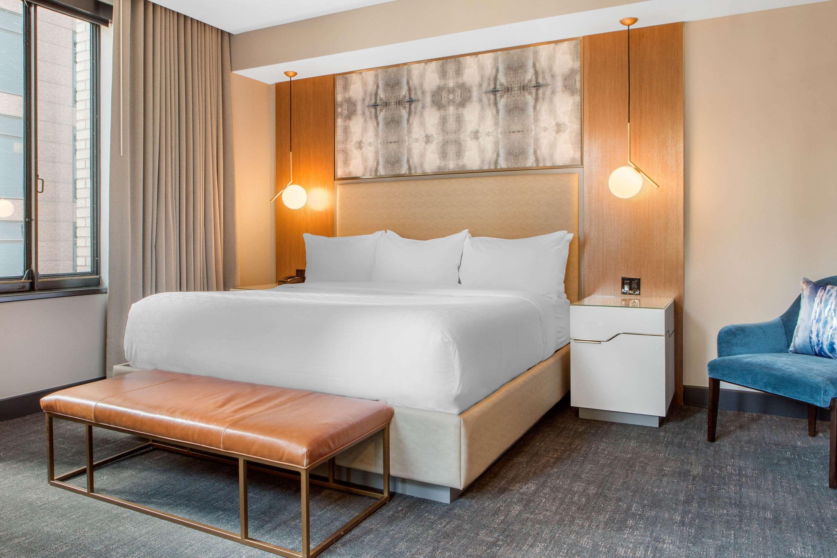 Renaissance Saint Elm Dallas Downtown Hotel Exterior foto